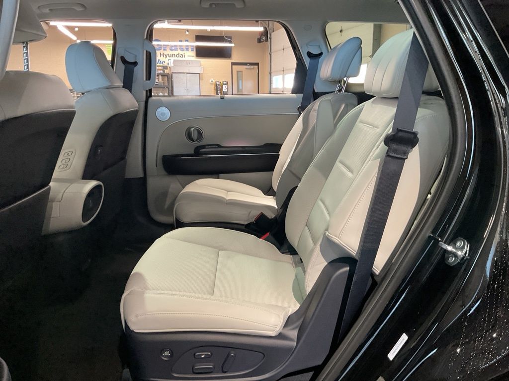 New 2026 Black Hyundai Calligraphy image 21