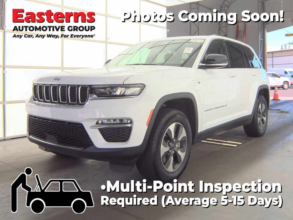 2022 Jeep Grand Cherokee 4xe 4x4's photo