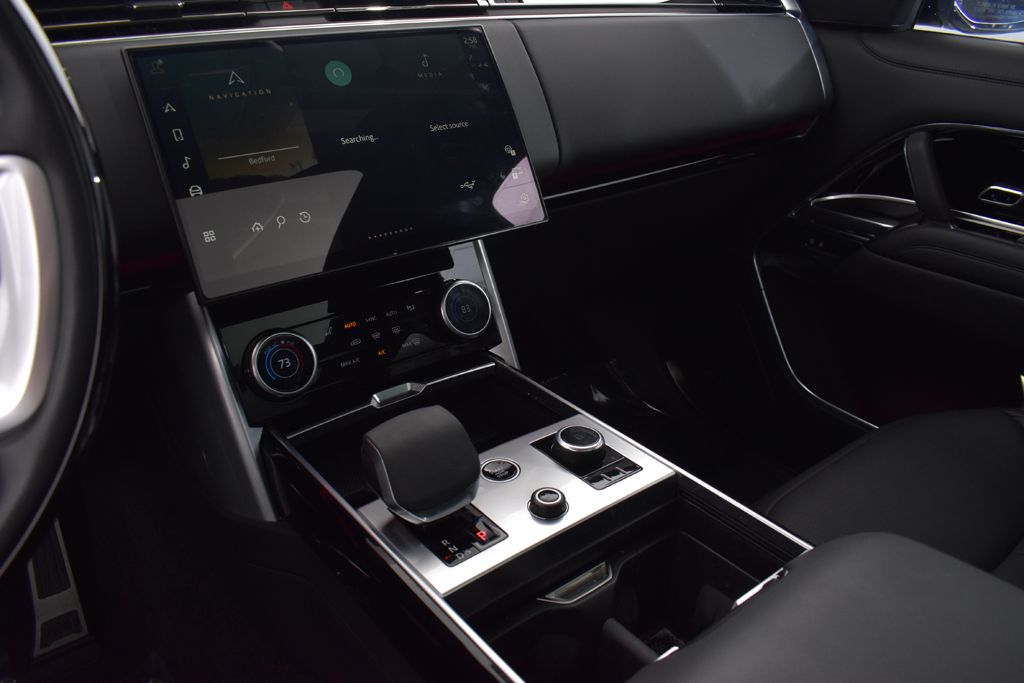 Thumbnail: 2023 Land Rover Range Rover - 19