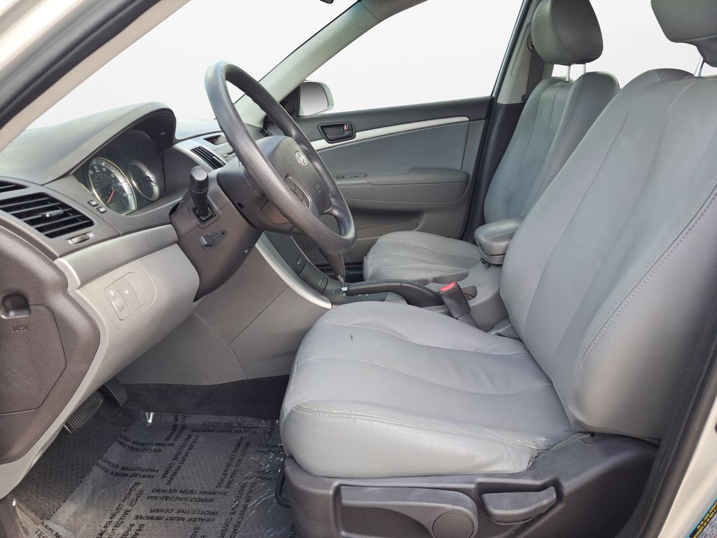 Used Car 2009 Hyundai Sonata  Gls For Sale Under $10,000 In Austin, Texas