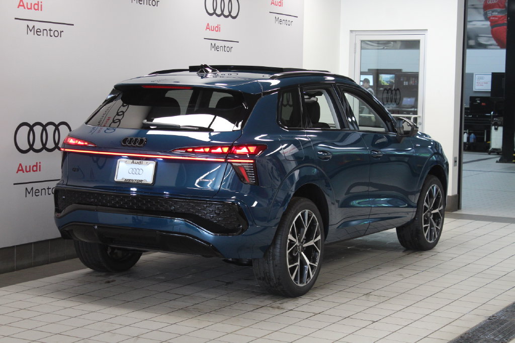 Thumbnail: 2026 Audi Q3 - 6
