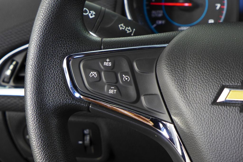 Thumbnail: 2018 Chevrolet Cruze - 28