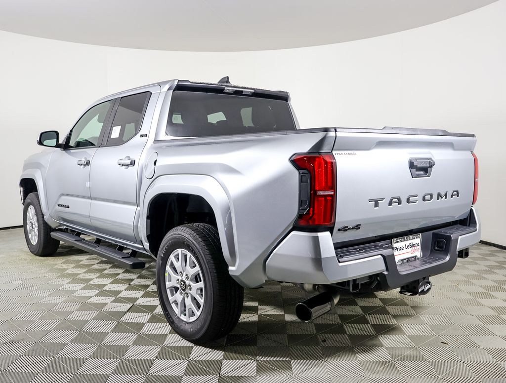 2025 Toyota Tacoma SR5 Double Cab photo 4
