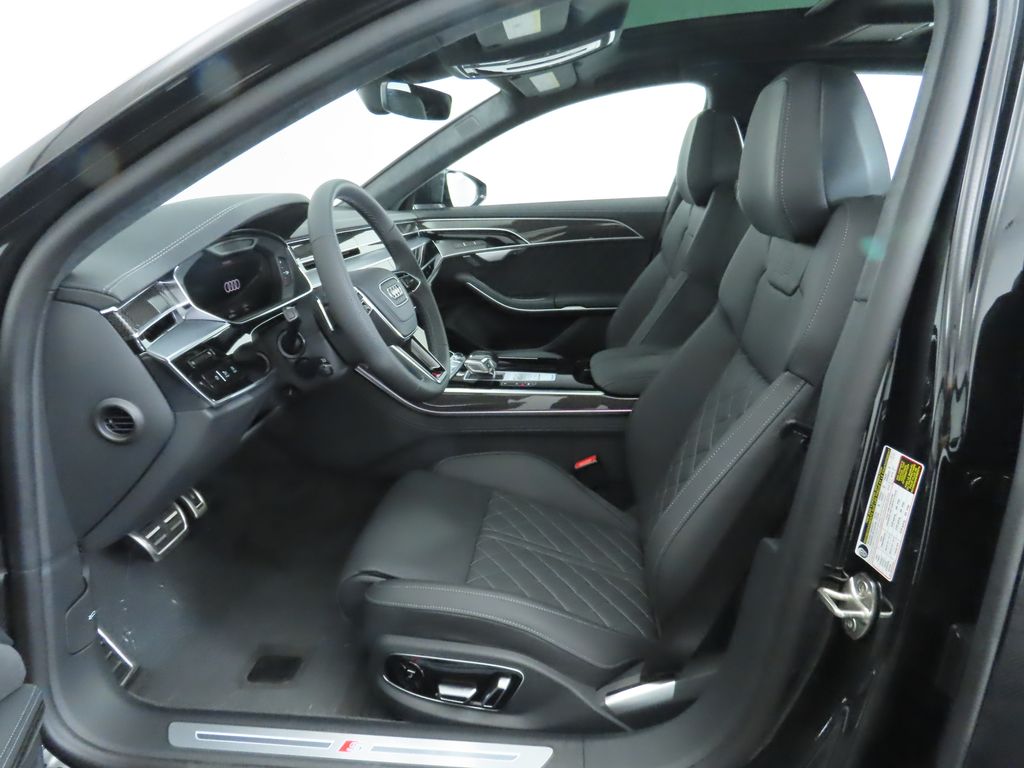 2025 Audi S8 4.0T 21