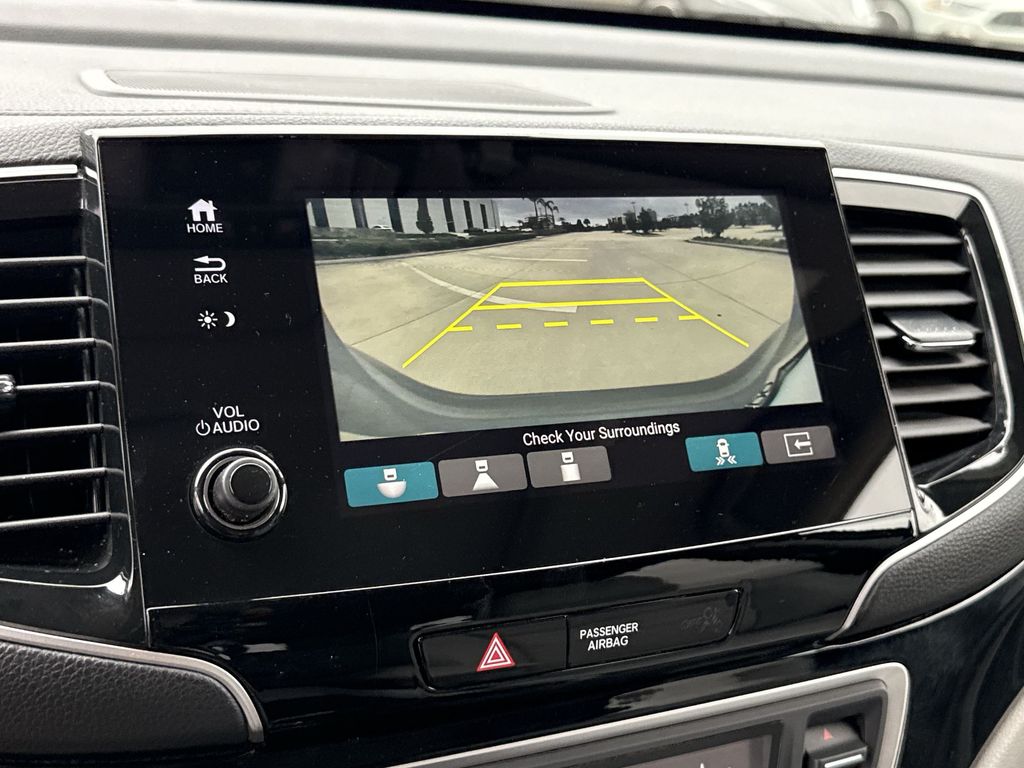 Thumbnail: 2019 Honda Pilot - 24