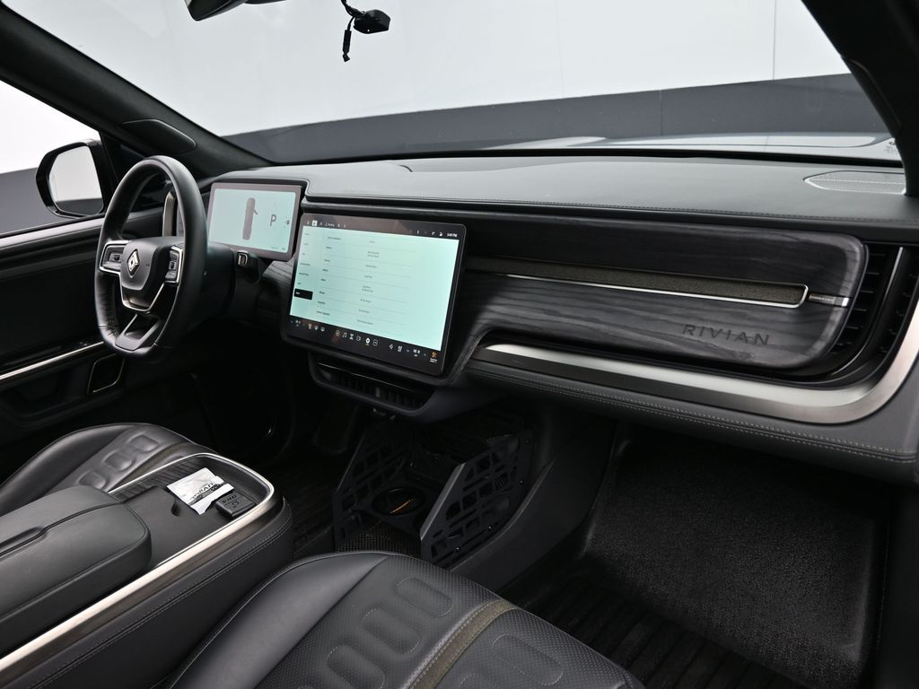 2023 Rivian R1T Adventure