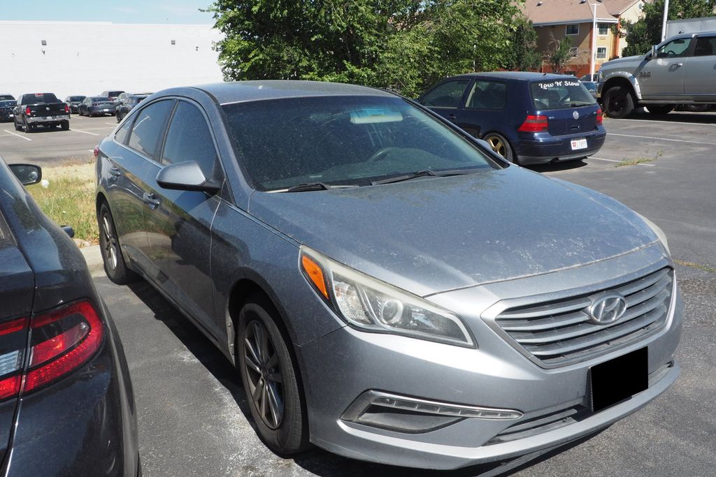 Gray Metallic 2015 Hyundai Sonata Sedan Front-Wheel Drive 6-Speed Automatic