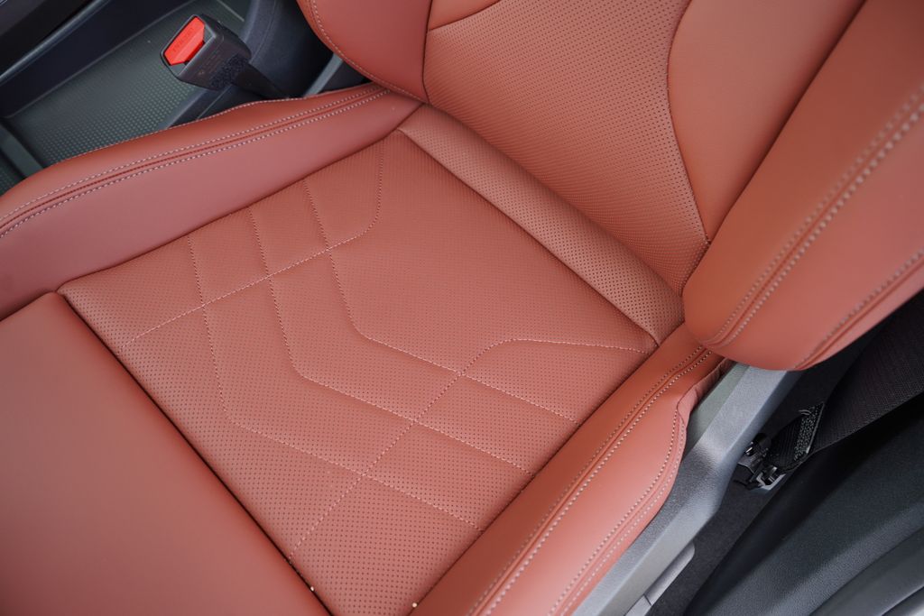 Thumbnail: 2026 BMW X1 - 10