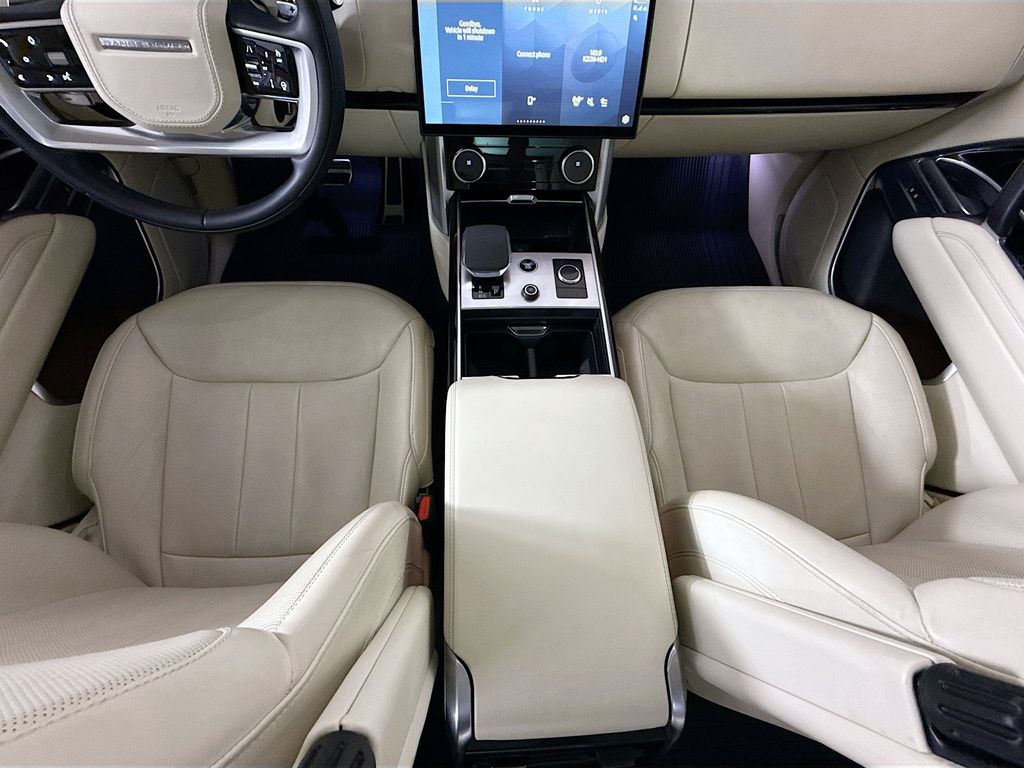 Thumbnail: 2023 Land Rover Range Rover - 16