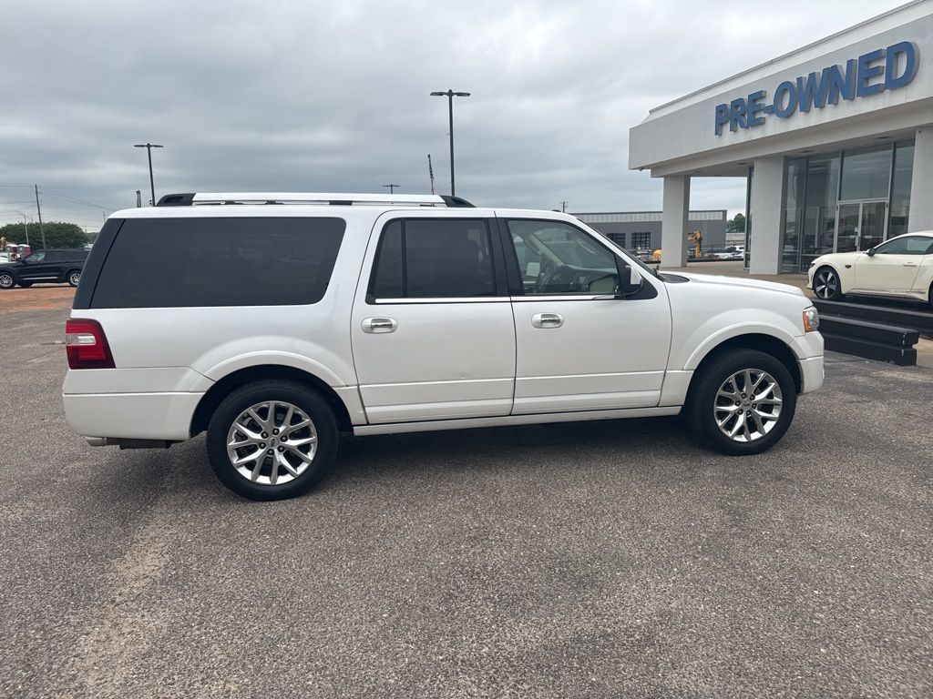 2017 White Platinum Metallic Tri-Coat Ford Expedition EL Limited RWD SUV