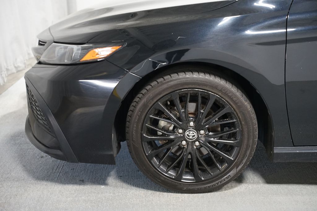 Thumbnail: 2022 Toyota Camry - 5