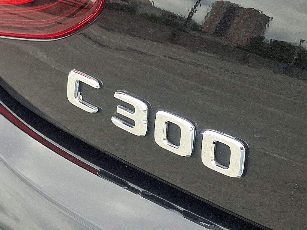 Thumbnail: 2021 Mercedes-Benz C-Class - 32