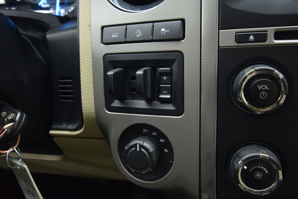 used 2015 Ford Expedition car, priced at $12,000