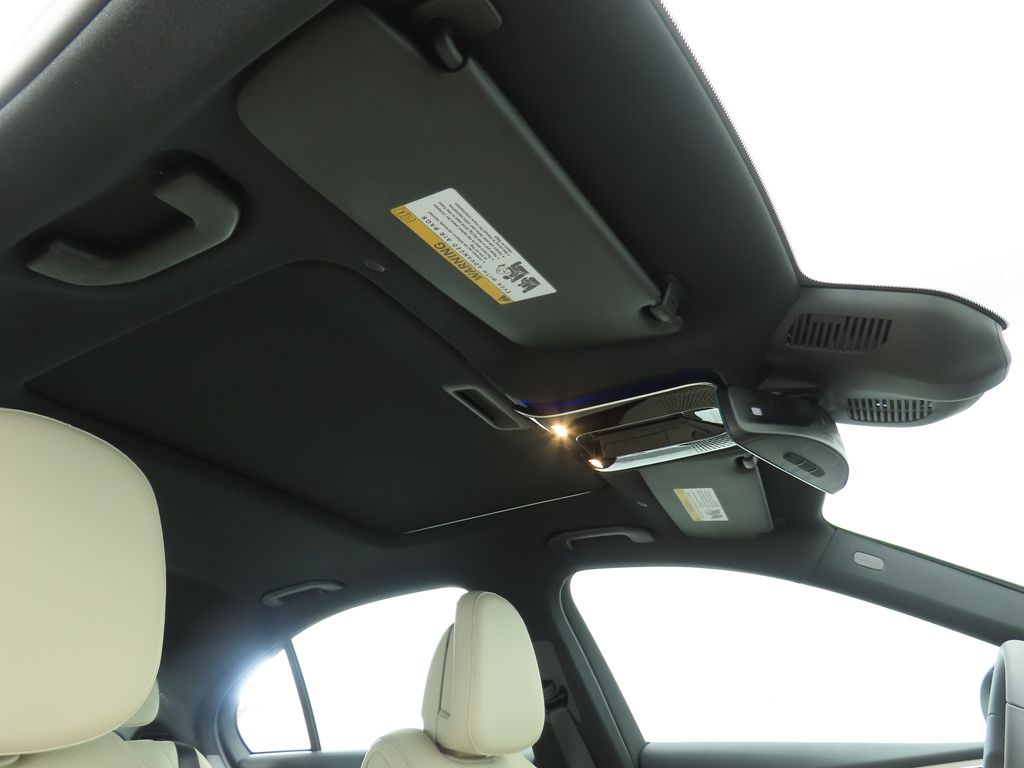 Thumbnail: 2025 Mercedes-Benz C-Class - 18