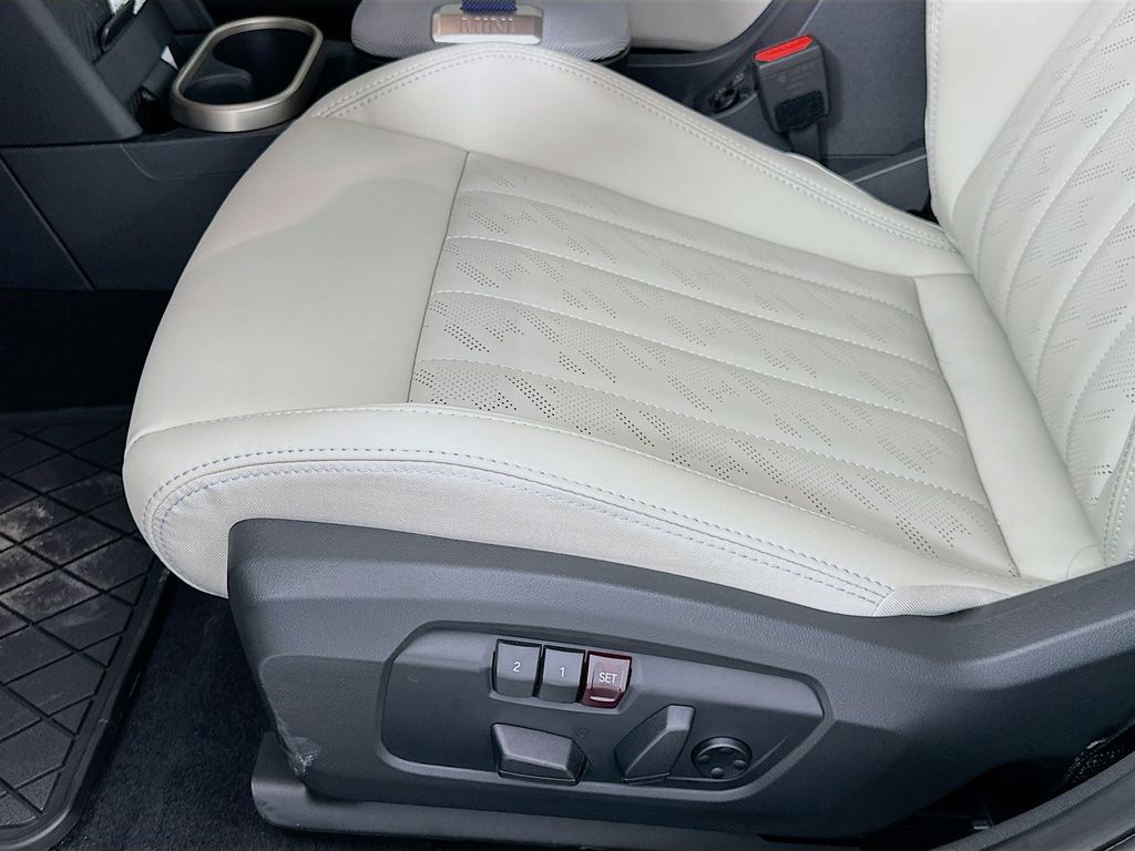 Thumbnail: 2026 MINI Cooper - 20