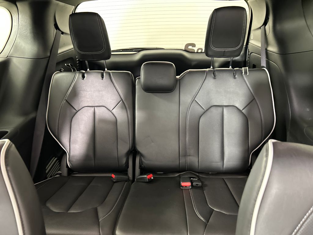 New 2026 White Chrysler Limited image 20