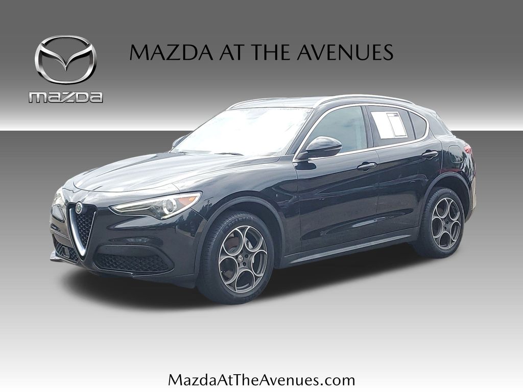 2018 Alfa Romeo Stelvio Base