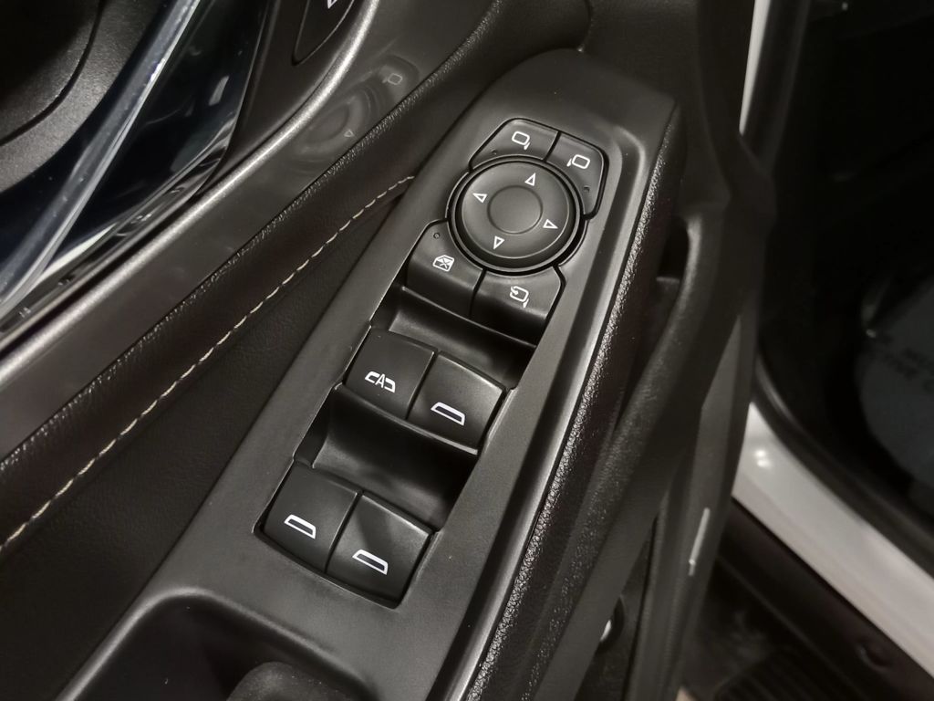 2022 Chevrolet Traverse FWD LT Leather