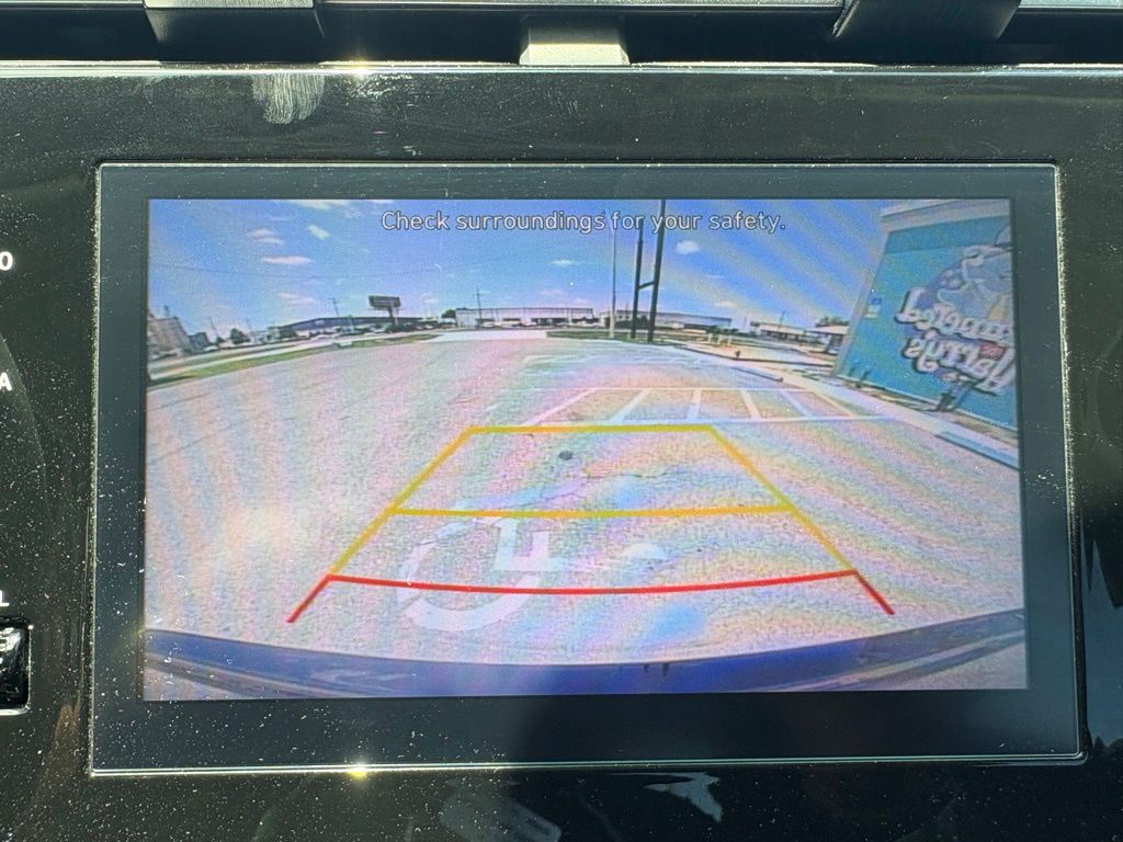 Used 2024 Black Hyundai SE image 21