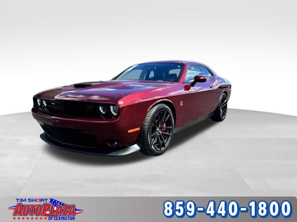 Octane Red Pearlcoat 2023 Dodge Challenger R/T Scat Pack RWD Coupe Rear-Wheel Drive 6-Speed Manual