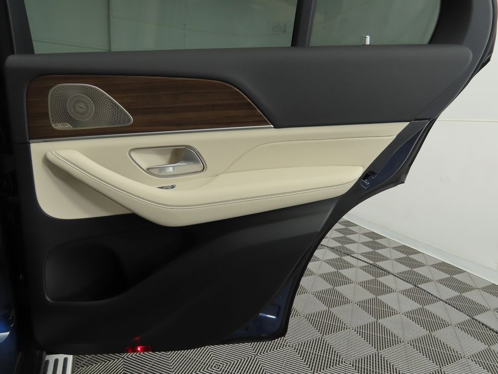 Thumbnail: 2026 Mercedes-Benz GLE - 29
