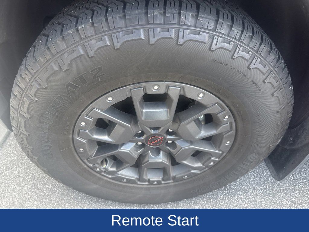 2024 Nissan Frontier Crew Cab PRO-X 4x2