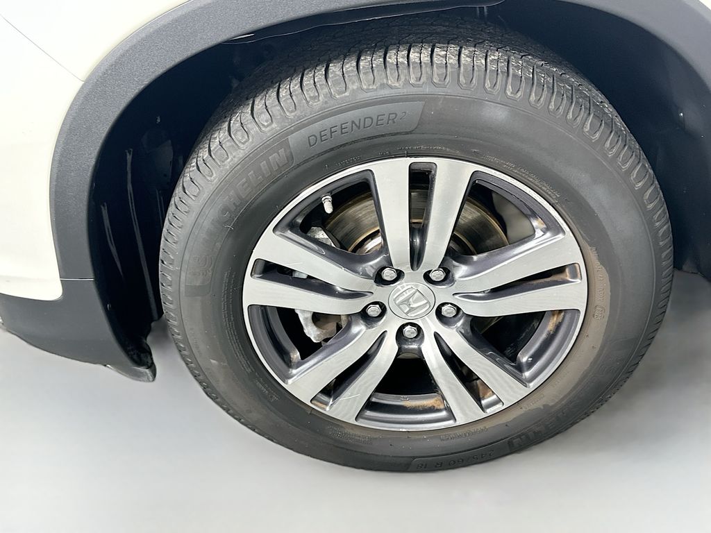 Thumbnail: 2017 Honda Pilot - 32