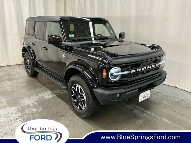 Shadow Black 2024 Ford Bronco SUV / Crossover Four-Wheel Drive Automatic
