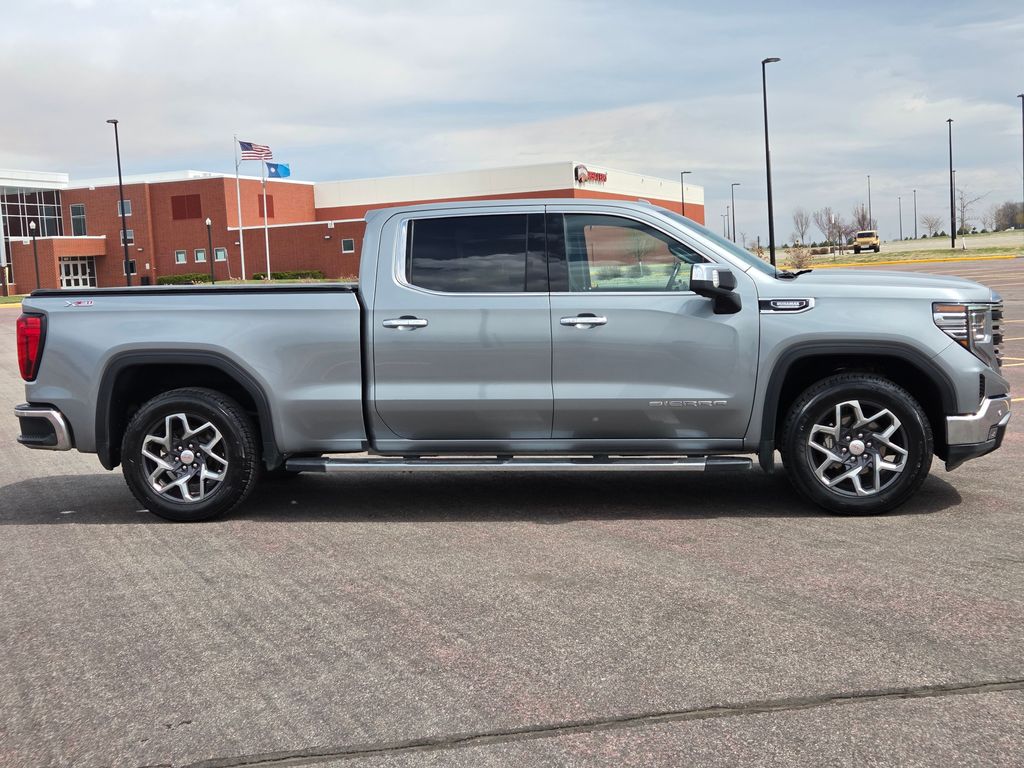 2023 GMC Sierra 1500 SLT