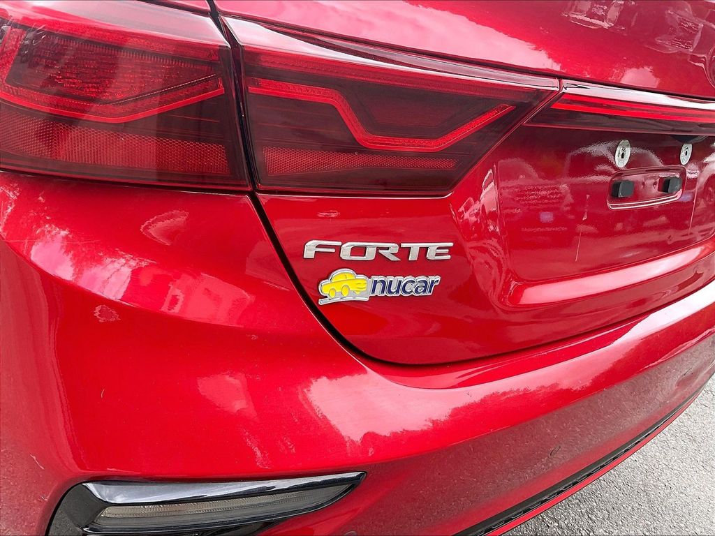 2021 Kia Forte — photo 28
