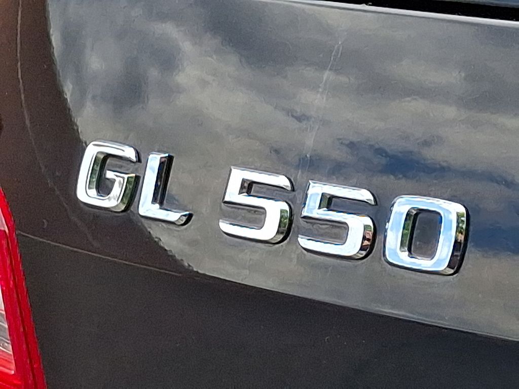 2011 Mercedes-Benz GL-Class GL 550 30