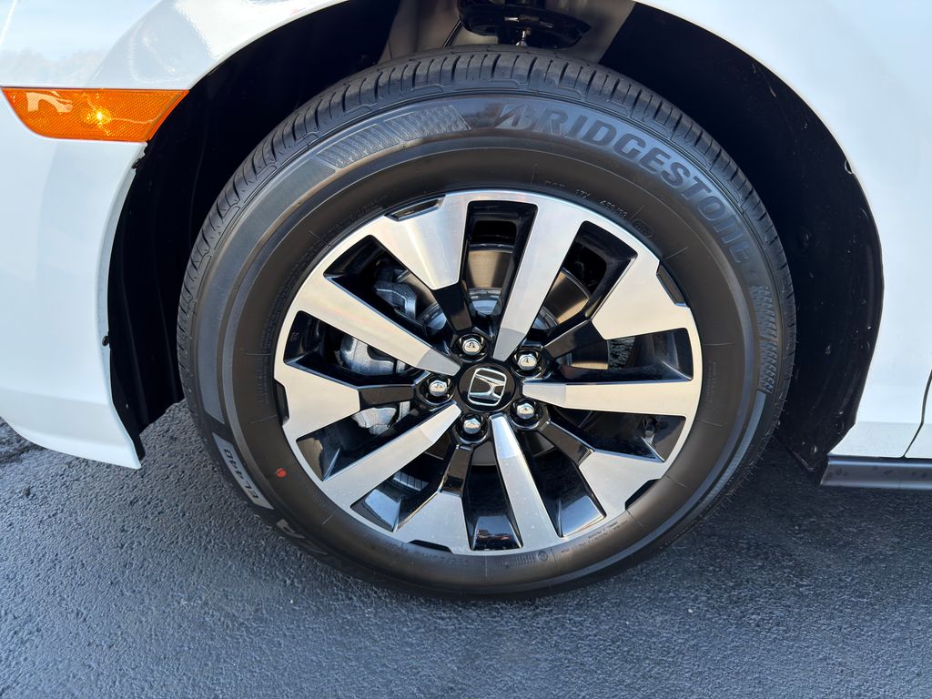 Thumbnail: 2026 Honda Odyssey - 10