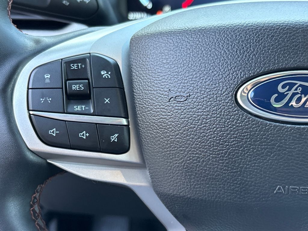 Certified Used 2025 Gray Ford Active image 34