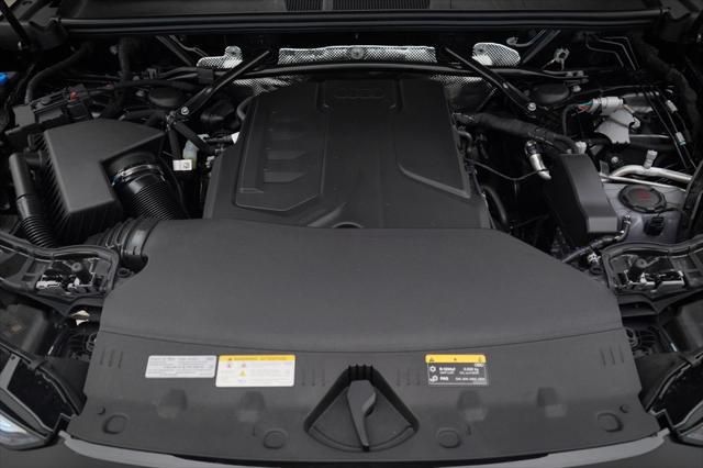 Thumbnail: 2025 Audi Q5 - 12