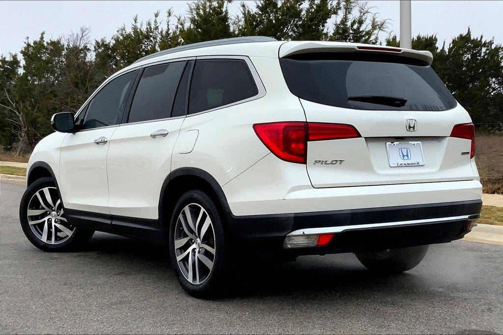 2018 Honda Pilot Touring 10