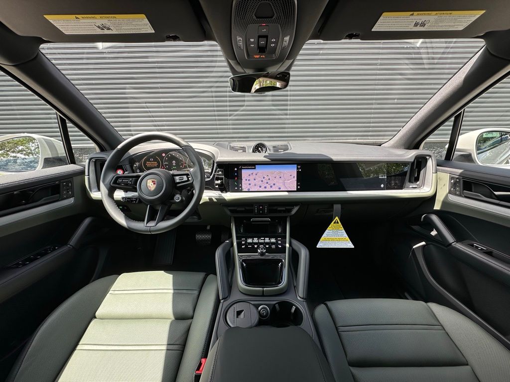 Thumbnail: 2026 Porsche Cayenne - 6