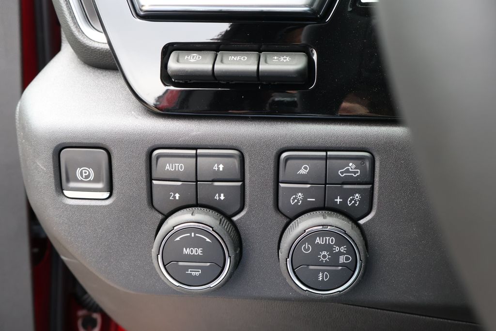 2025 Chevrolet Silverado 1500 LTZ 21