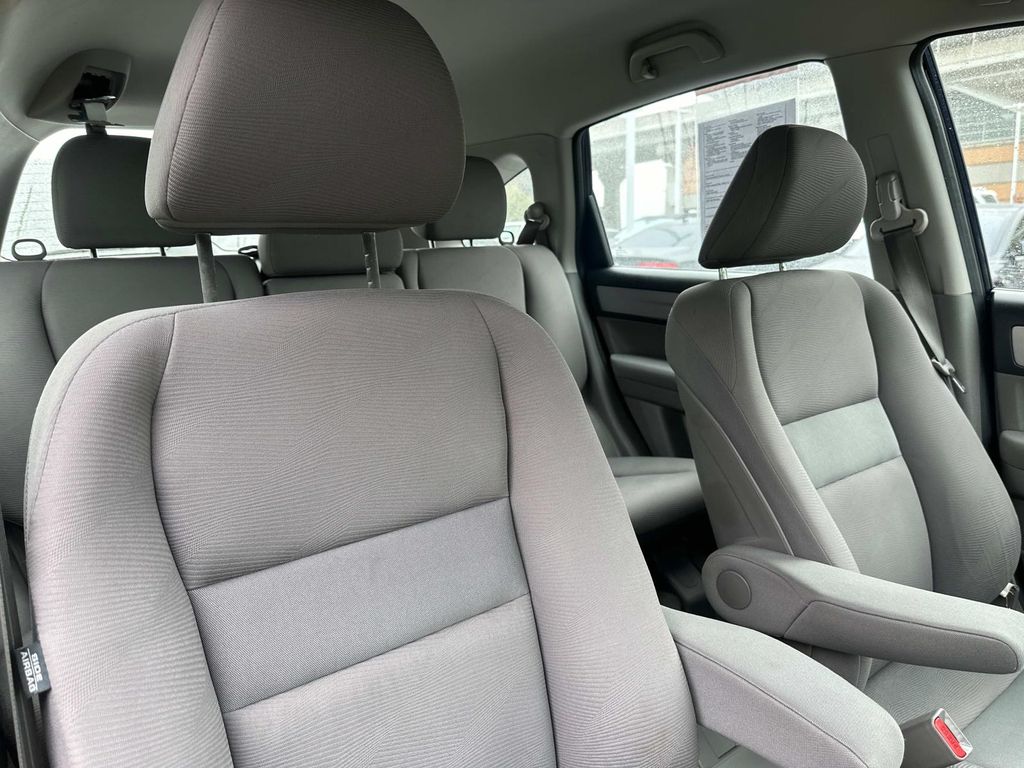 Thumbnail: 2011 Honda CR-V - 21
