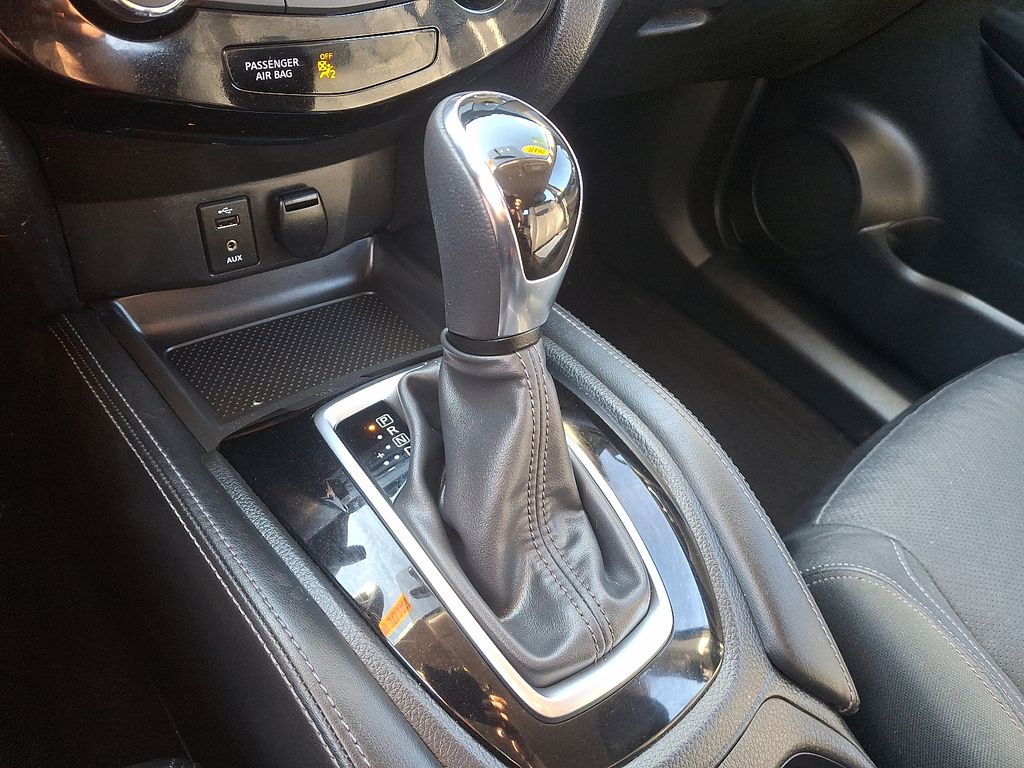 2018 Nissan Rogue Sport SL 15