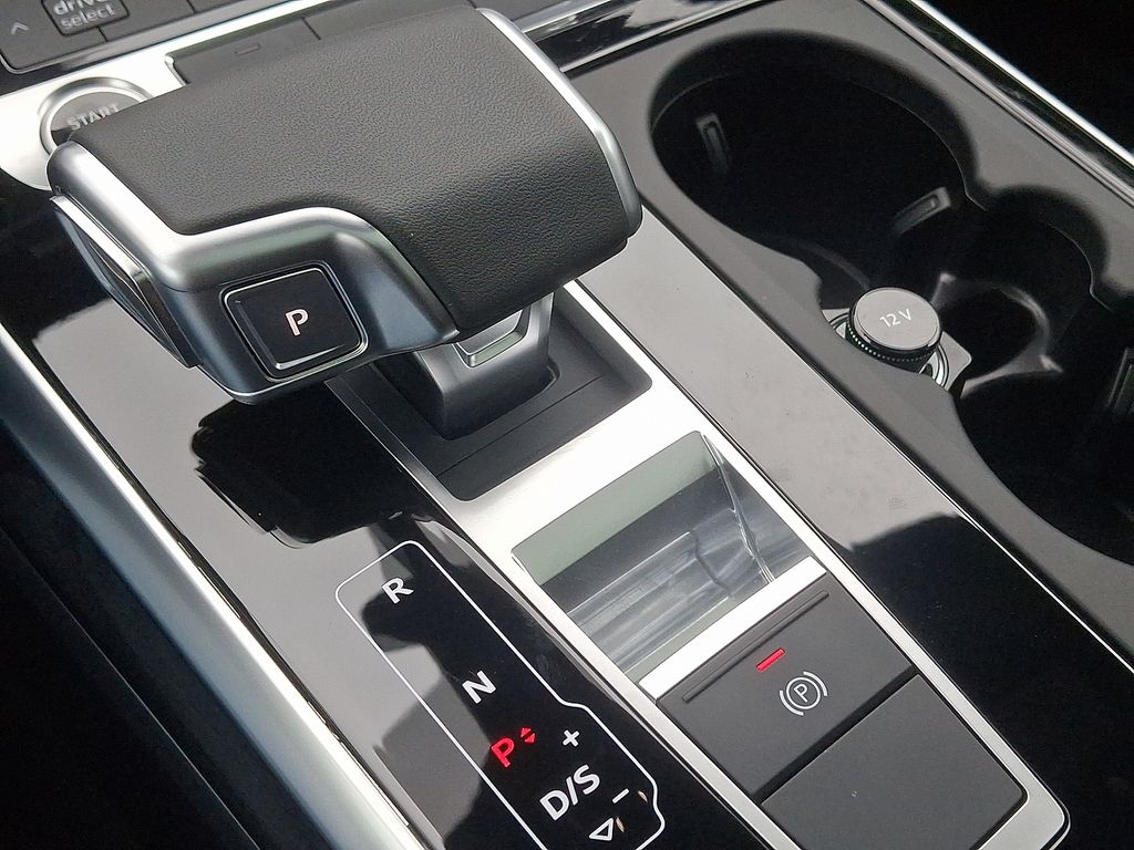 2025 Audi Q7 Premium 15