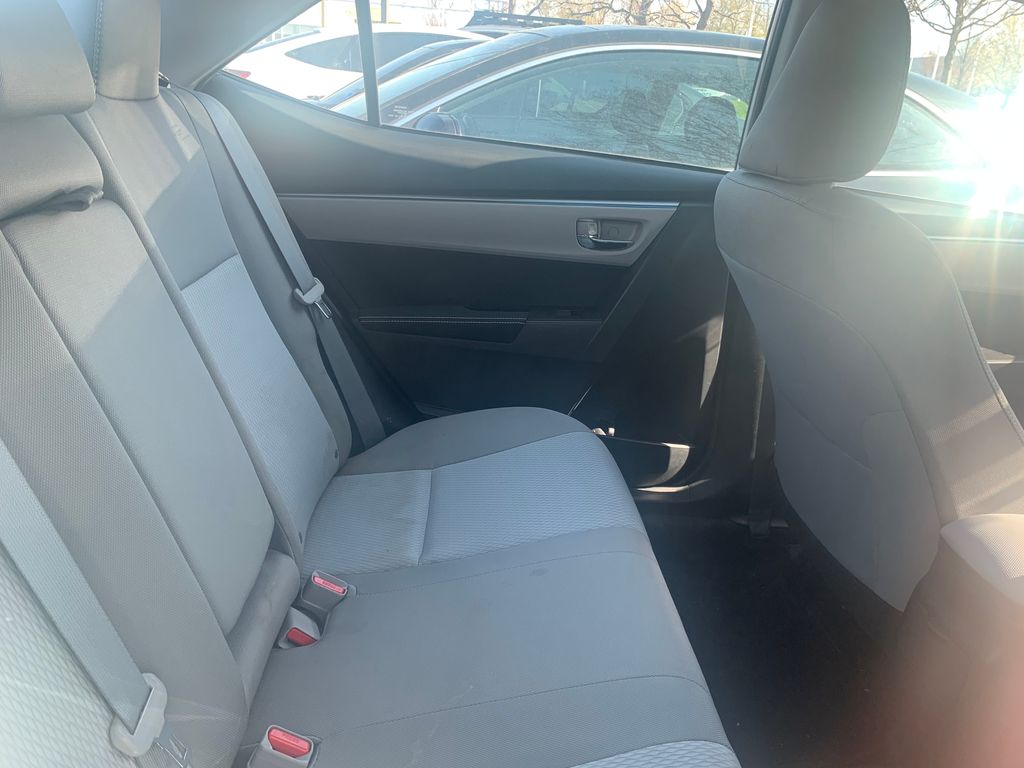 Thumbnail: 2015 Toyota Corolla - 5