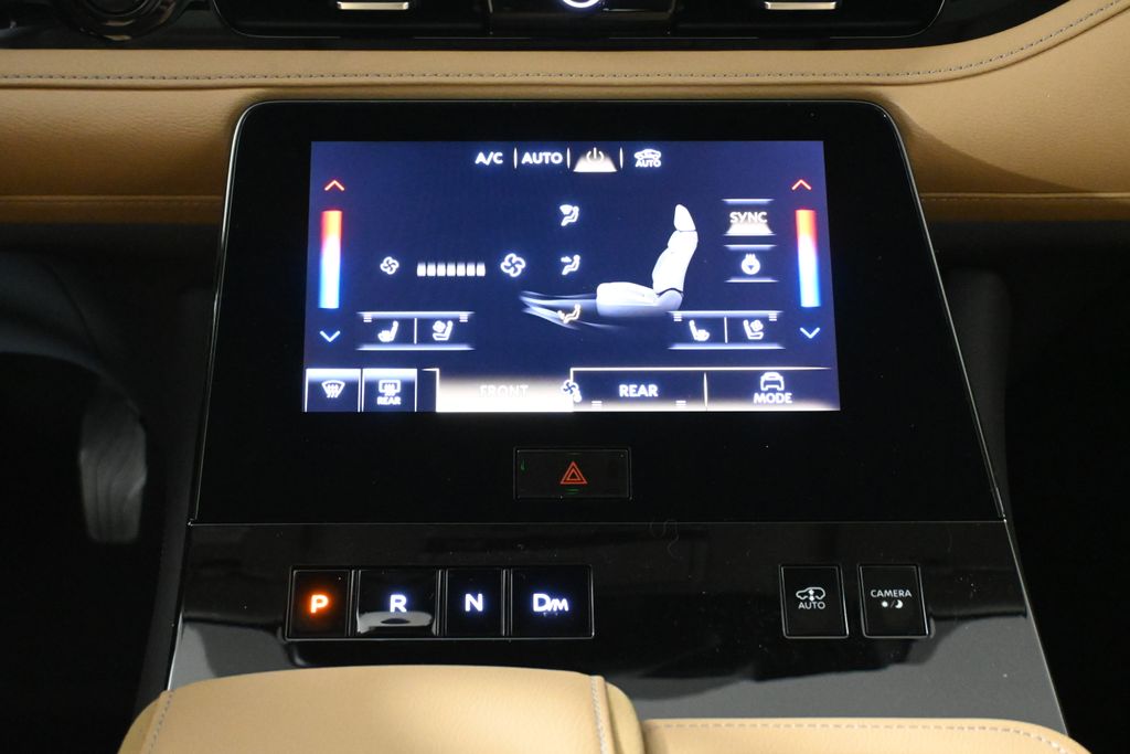 2025 INFINITI QX80 Sensory 18