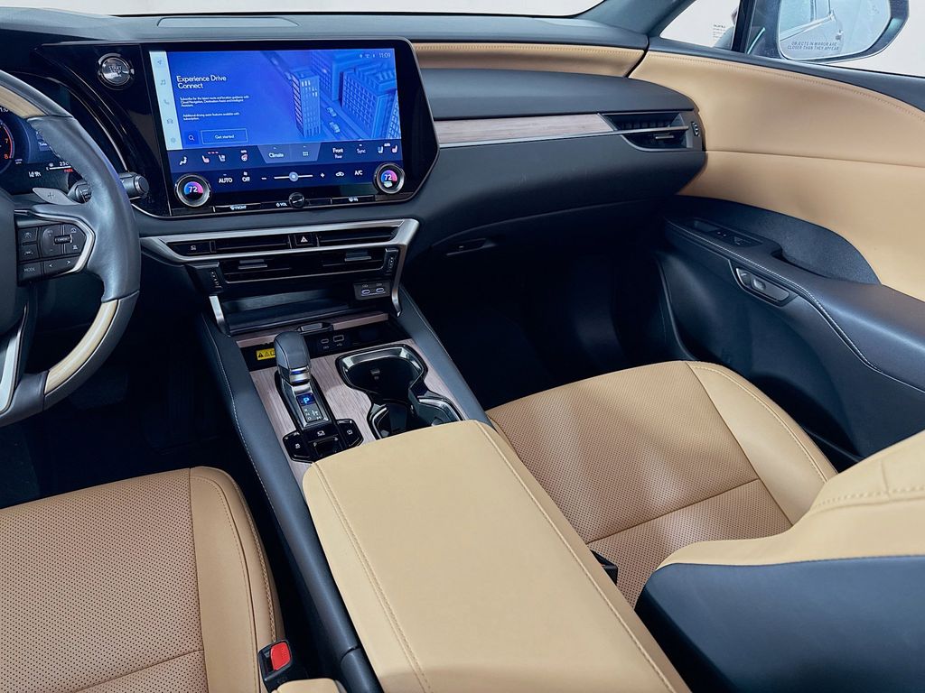 Thumbnail: 2025 Lexus RX - 24