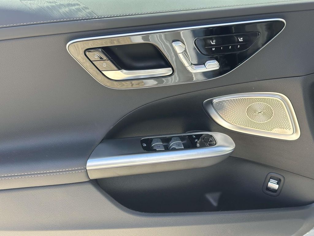 Thumbnail: 2025 Mercedes-Benz C-Class - 22