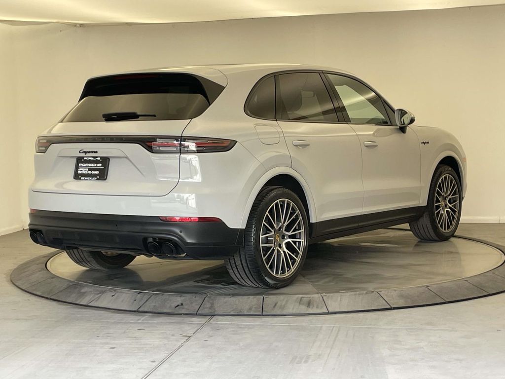 2023 Porsche Cayenne E-Hybrid Platinum Edition - 6