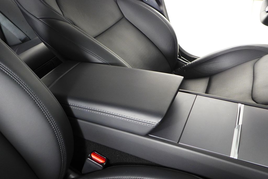 Thumbnail: 2025 Tesla Model 3 - 16