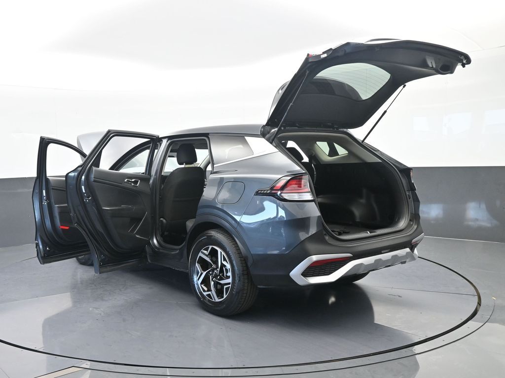 Used 2024 Gravity Gray Kia LX image 68
