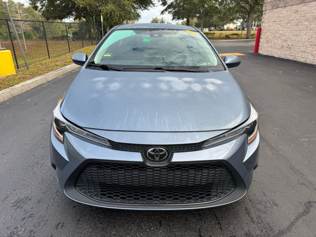 2020 Toyota Corolla LE 8