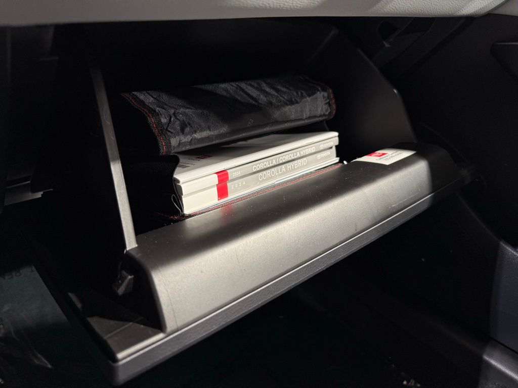 Thumbnail: 2024 Toyota Corolla - 26