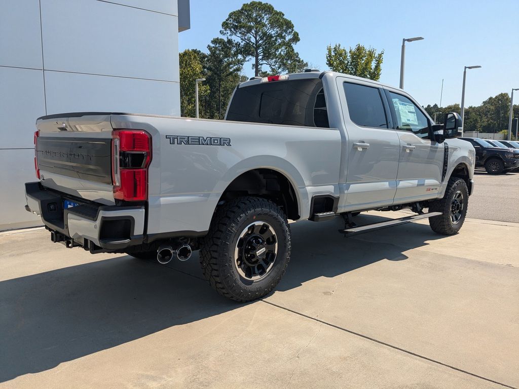 2026 Ford Super Duty F-350 SRW Platinum